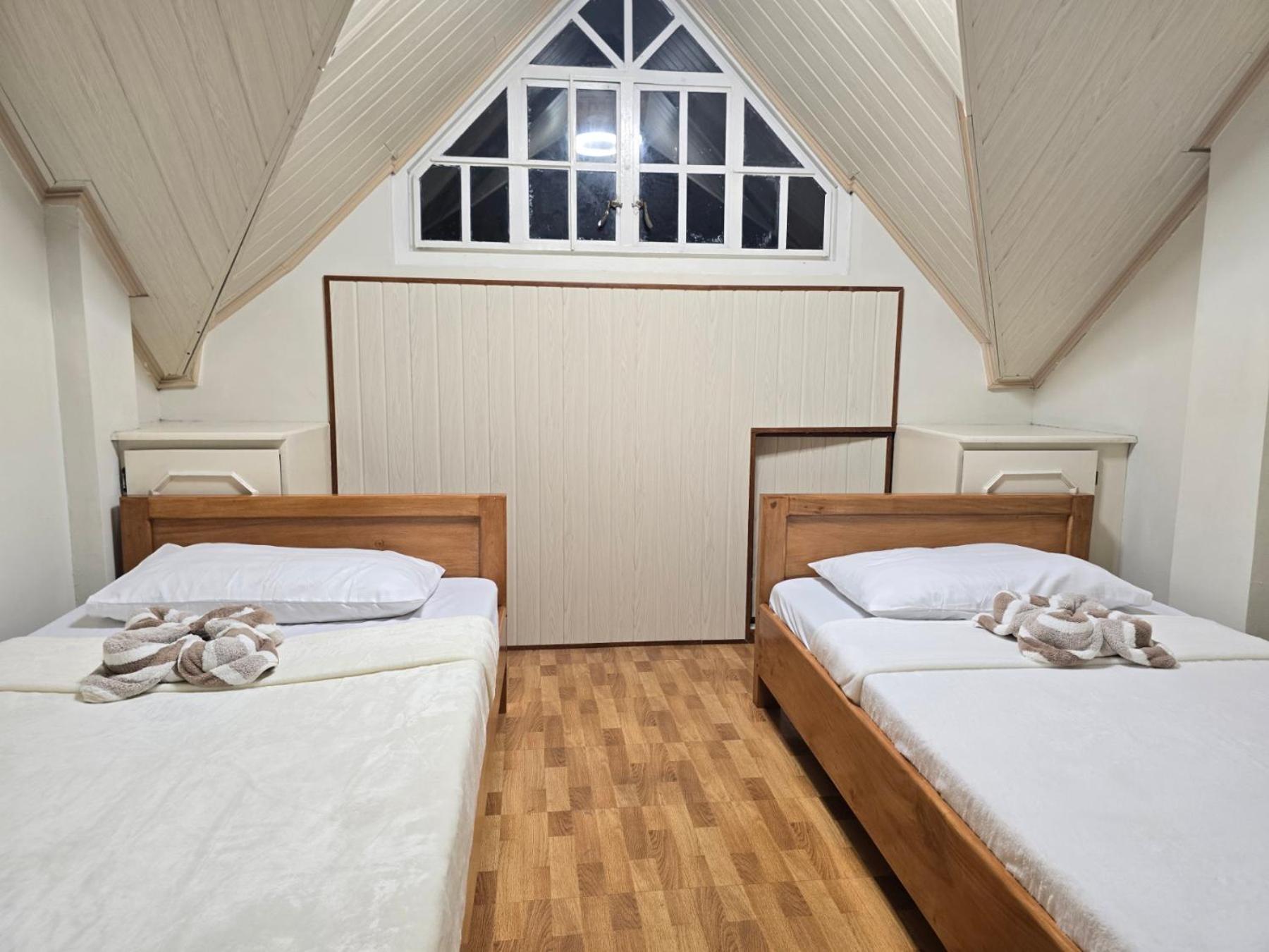 35 Amistad Guesthouse バギオ エクステリア 写真