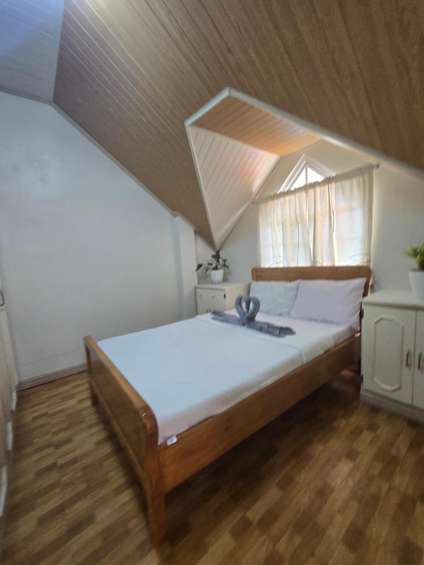 35 Amistad Guesthouse バギオ エクステリア 写真
